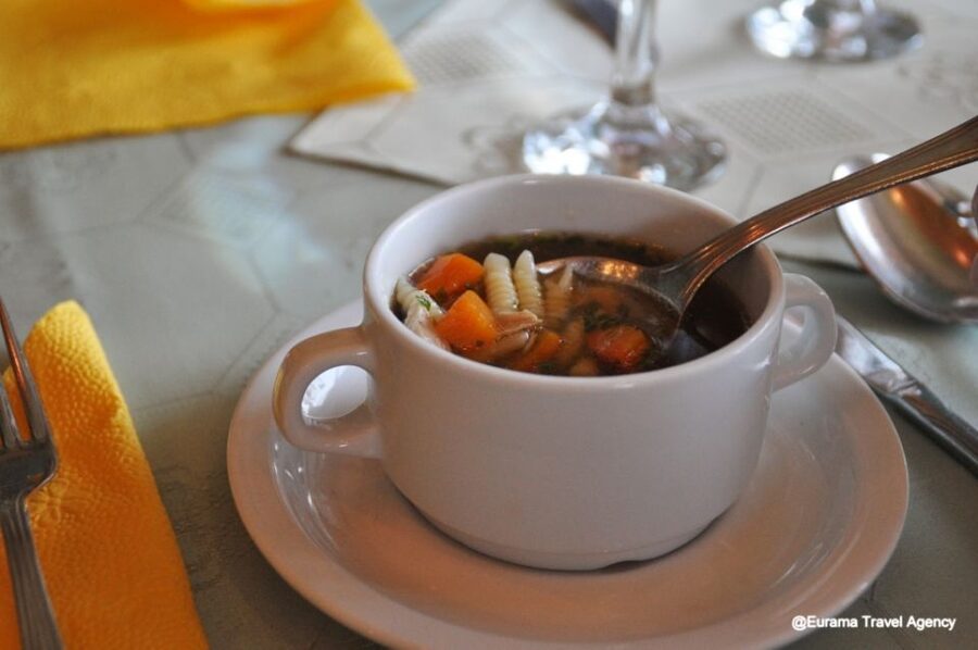 From Budapest: Full-Day Danube Bend Tour with Lunch - Szentendre and the limits of a short afternoon