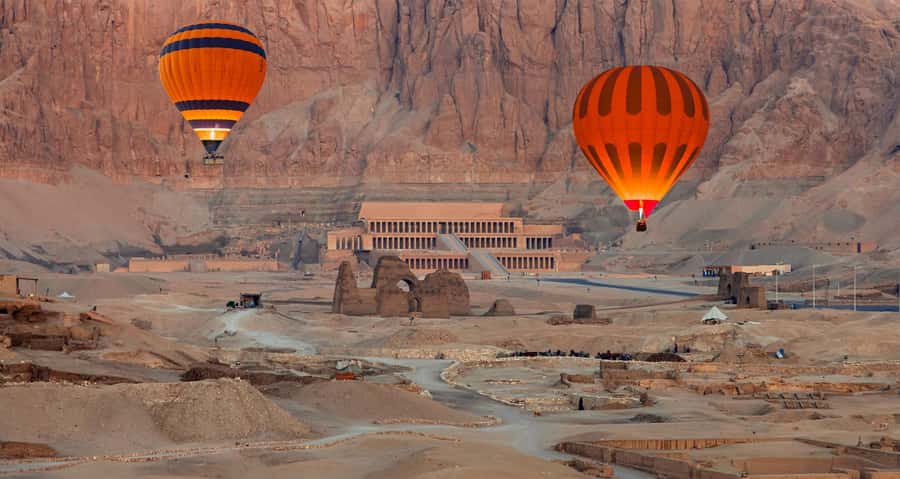 From Cairo: 11-Day Tour, Nile Cruise, Flights, Balloon - Day 8: Alexandria’s underground and waterfront history