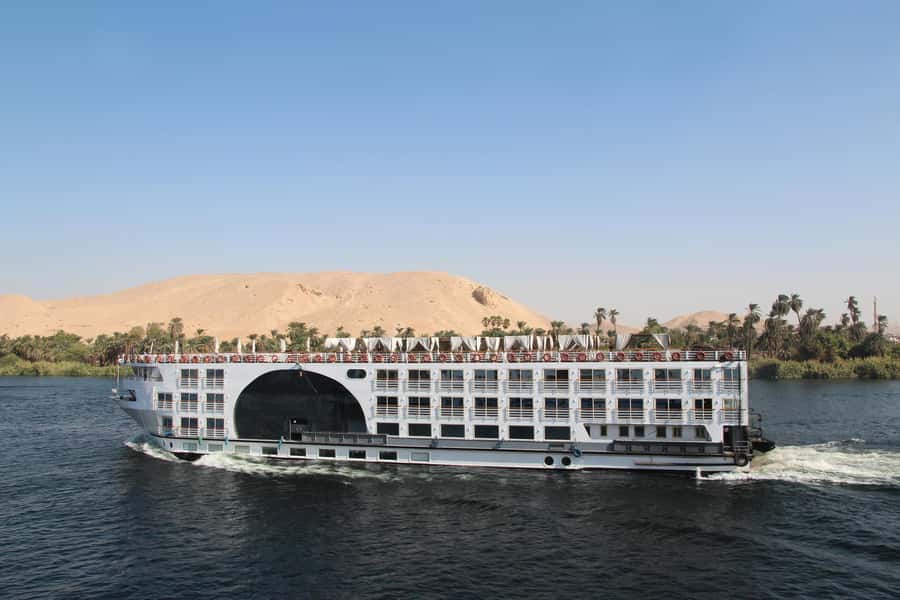 From Cairo: 4-Day Nile Cruise to Luxor with Balloon Flight - What the $1,300 price really covers