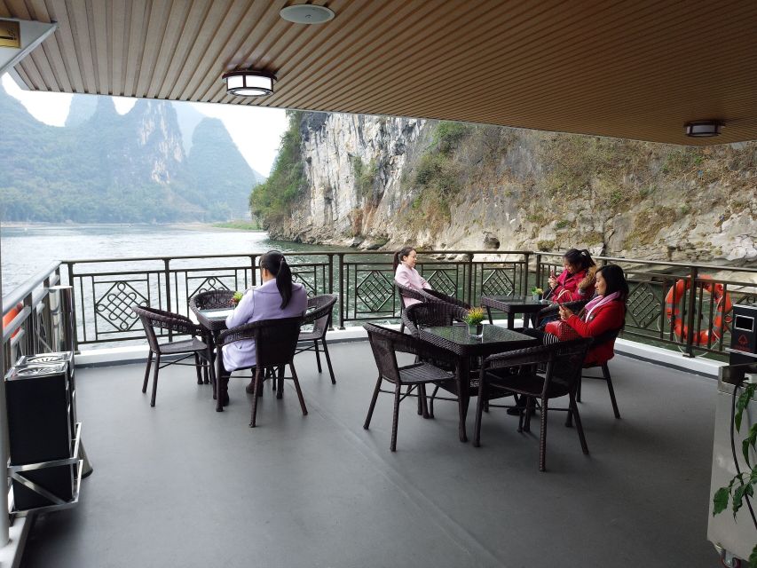 From Guilin: 4 Star Luxury Li River Cruise with Buffet Lunch - Buffet lunch on the Li River