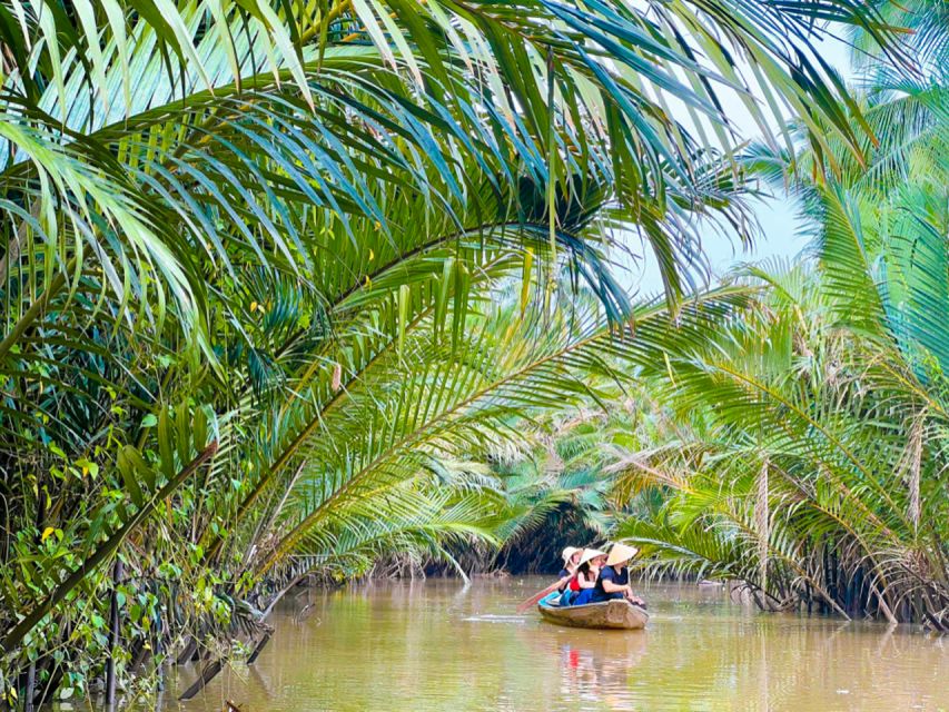 From Ho Chi Minh: Explore Mekong Delta & Vinh Trang Pagoda - Watching coconut candy made by hand