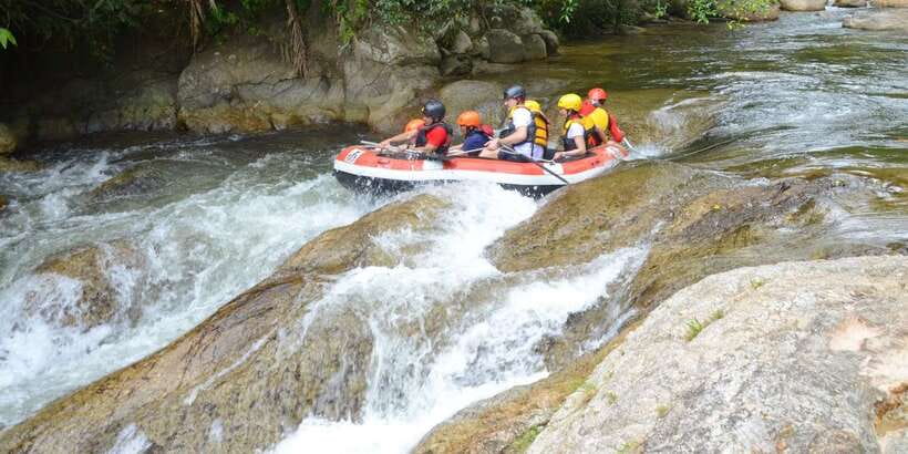 From Kuala Lumpur: Kampar River White Water Rafting - A buffet lunch and a useful finish