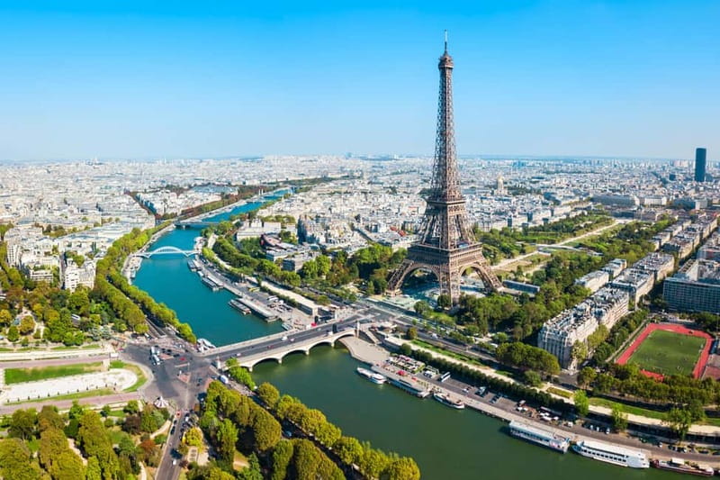 From Le Havre: Deluxe Paris Tour with Seine River Cruise - Why the Seine is the smart center of this Paris tour