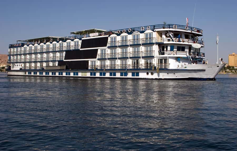 From Luxor: 3-Day Nile Cruise to Aswan with Private Guide - Guides, communication, and organization