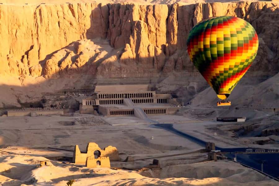 From Luxor: 5-Day Nile Cruise to Aswan with Balloon Ride - Guides, vehicles, and daily organization