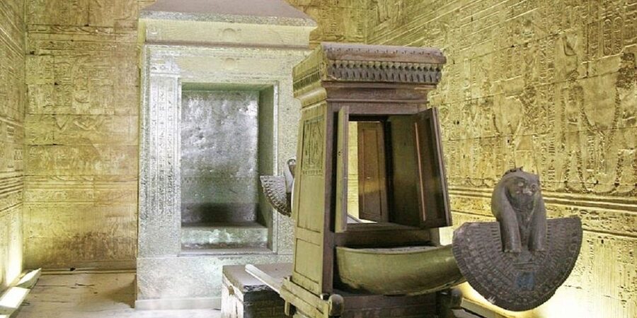 From Luxor: 6-Day Nile Cruise to Aswan with Hot Air Balloon - Day 3: Edfu and Kom Ombo by river