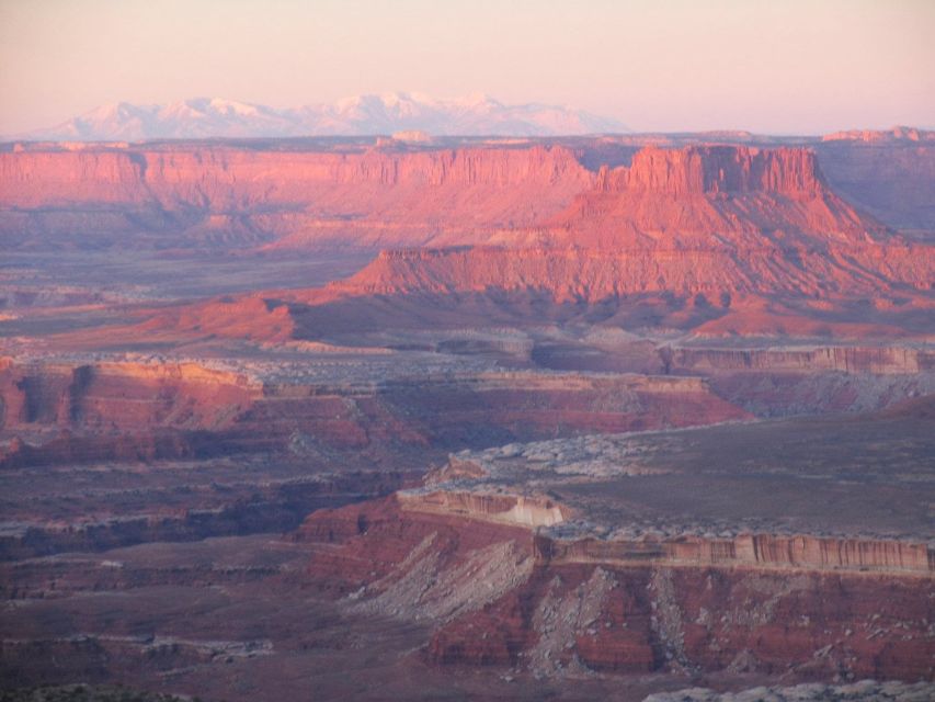 From Moab: Canyonlands 4x4 Drive and Colorado River Rafting - A relaxed finish on the beach