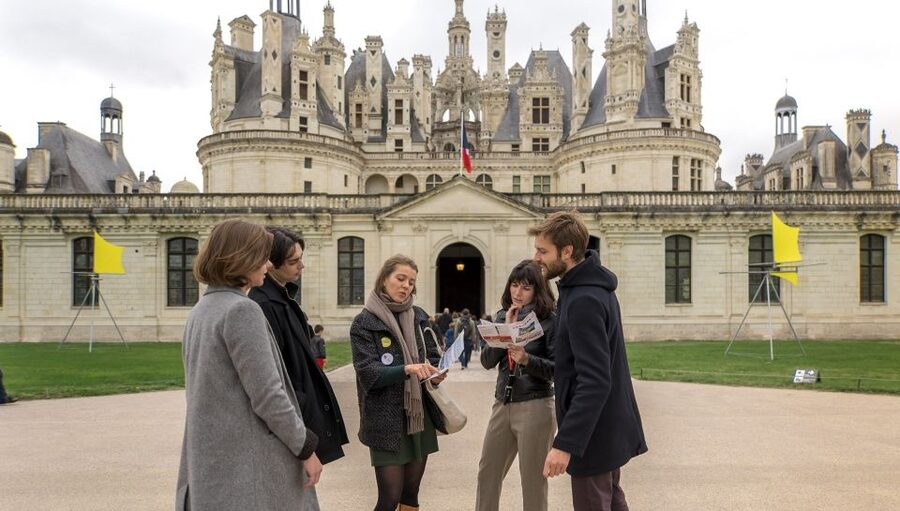 From Paris: Full-Day Loire Valley Chateaux Tour - Seasonal changes and the Amboise switch