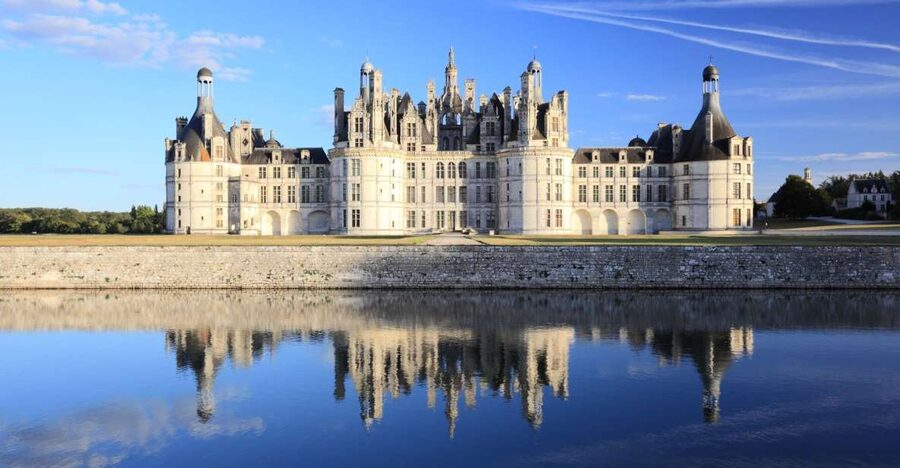 From Paris: Full-Day Loire Valley Chateaux Tour - Who should book this full-day tour?