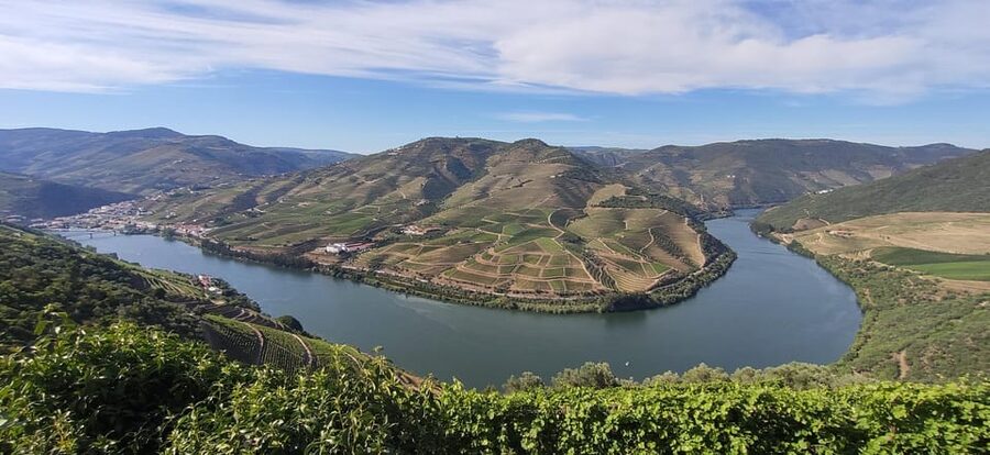 From Pinhão: Douro Valley Tour w/ Wine Tasting and Boat Trip - Seeing the Douro Valley from three angles