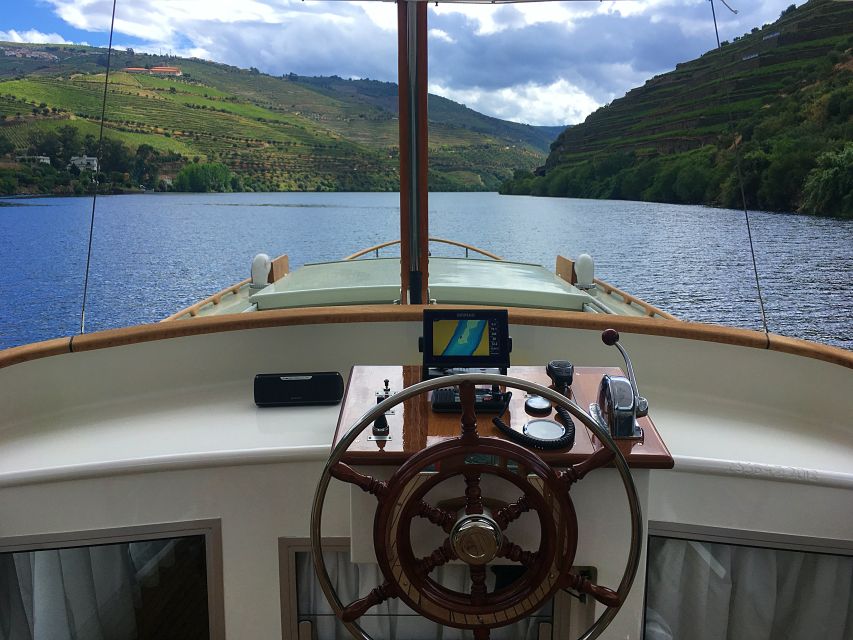 From Pinhão: Private Yacht Cruise along the Douro River - What happens at Ânima Durius