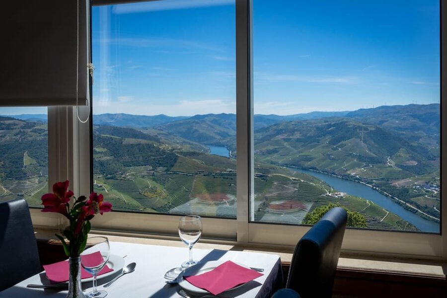 From Porto: Full-Day Douro Valley & Wine Tour with Lunch - Arriving in the Douro Valley by panoramic bus