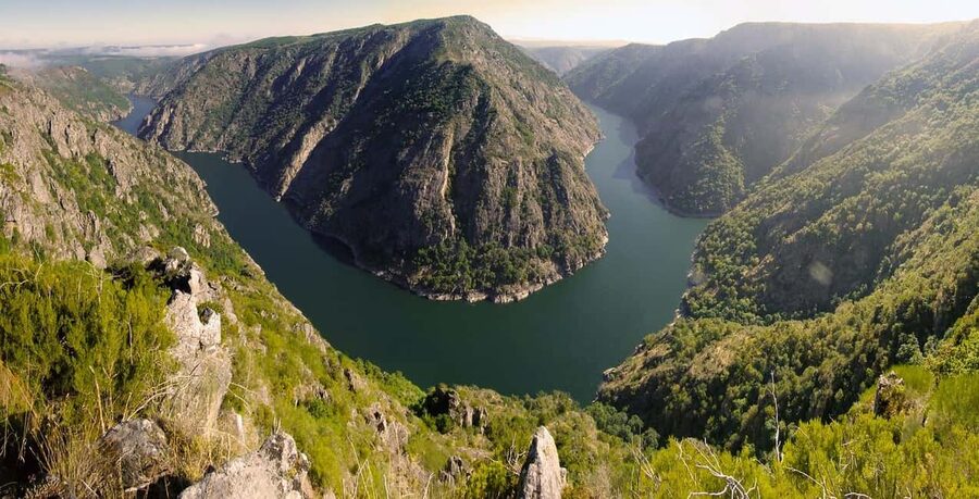 From Santiago: Ribeira Sacra & Sil River Canyon Boat Tour - Why Ribeira Sacra makes a strong day trip from Santiago