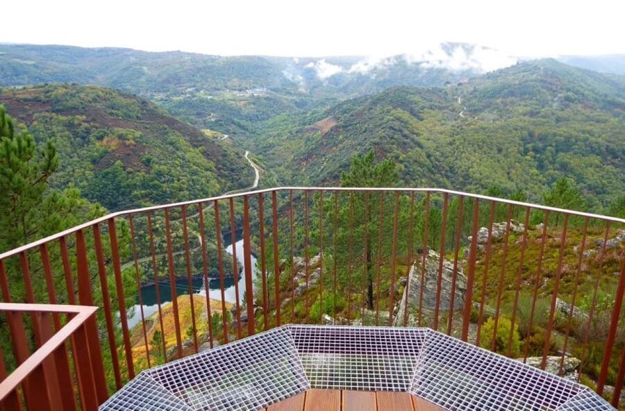 From Santiago: Ribeira Sacra & Sil River Canyon Boat Tour - Practical tips for making the day work