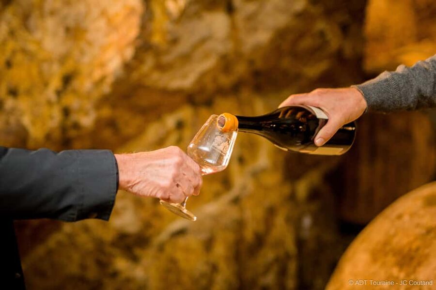 From Tours or Amboise: Loire Valley Wine Tour - Why the small group makes a difference