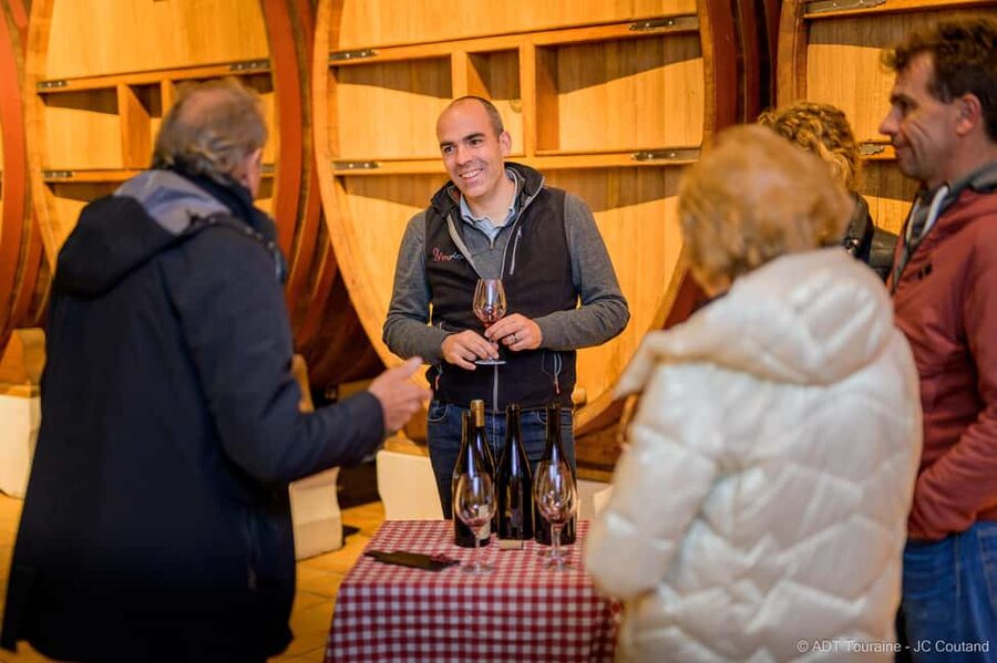 From Tours or Amboise: Loire Valley Wine Tour - The Mercedes transfer from Tours or Amboise