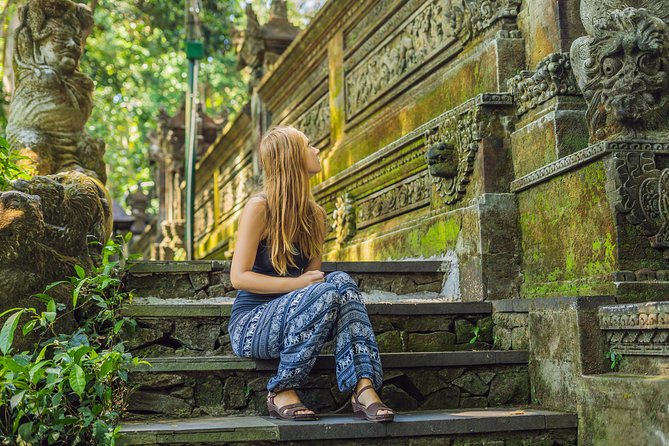 Full-Day Ayung River White Water Rafting and Ubud Tour - Lunch, Showers, and a Useful Reset