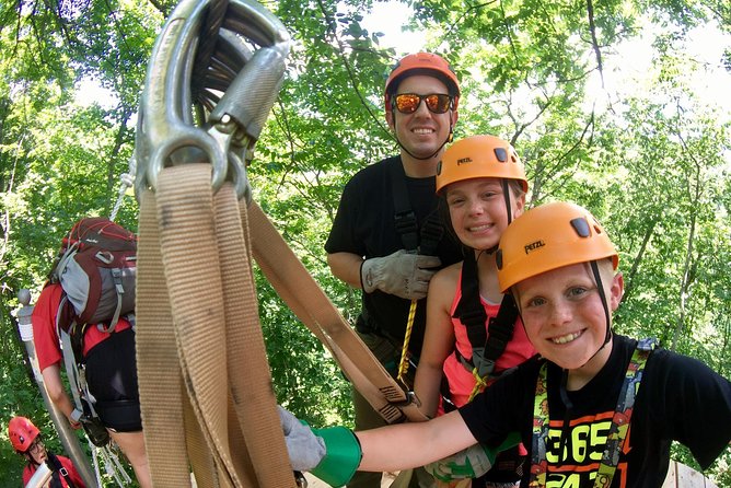Fully Guided Zipline Canopy Tour through Kentucky River Palisades - Flying above the Kentucky River Palisades