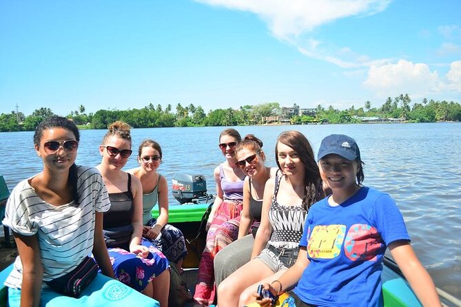 Galle Day Trip with River Safari, Sea Turtle & Stilt Fishermen - Masks, wood carving, and the sales stop