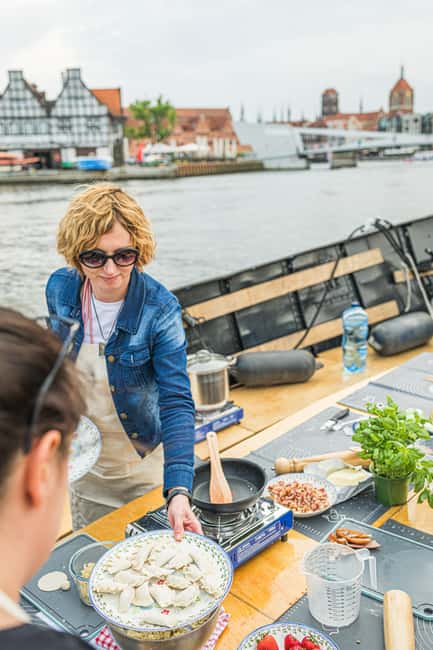 Gdańsk: Motława River Cruise with Pierogi Tasting - Pierogi With Fried Onions and Cracklings