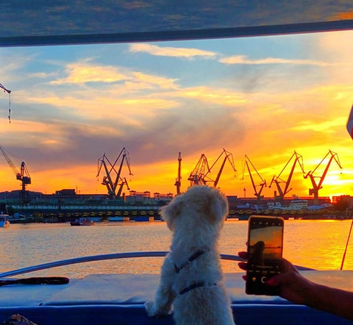 Gdańsk: Motława River Eco Cruise at Sunset with Prosecco - From old-town waterfront to Gdańsk Shipyard
