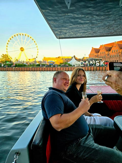 Gdańsk: Motława River Eco Cruise at Sunset with Prosecco - Is one hour enough?