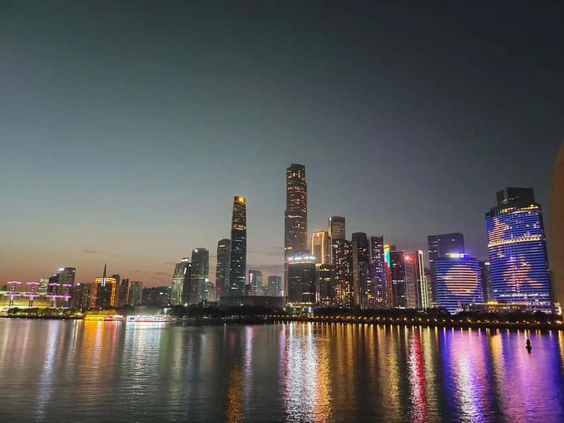 Guangzhou: Pearl River 1-hour Night Cruise (Optional Piers) - What the Pearl River cruise feels like after dark