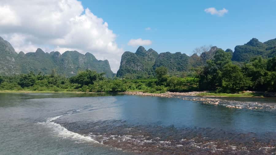 Guilin: 3 star Li River Cruise & Sightseeing Tour - Four Hours Among Limestone Peaks and Farm Villages