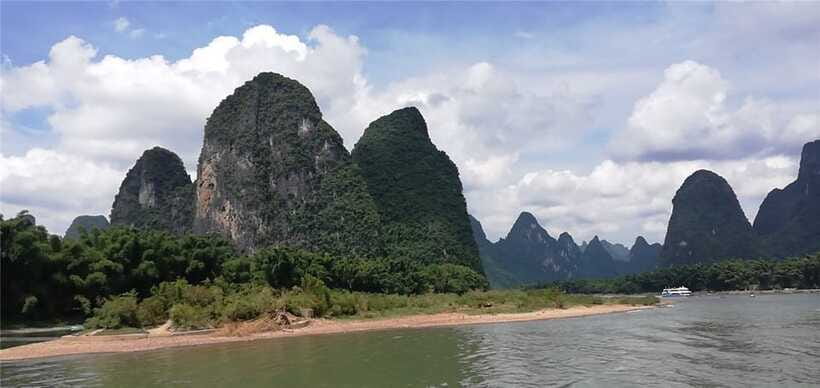 Guilin: 3 star Li River Cruise & Sightseeing Tour - Arriving in Yangshuo After 1,400 Years of History