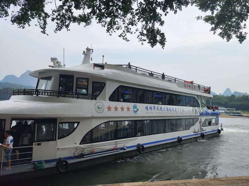 Guilin: Li River Cruise with Transfer to Yangshuo - Arriving in Yangshuo and finding West Street