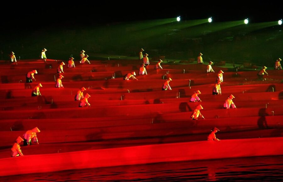 Guilin: Private Full-Day Li River Cruise and Liusanjie Show - The Liusanjie show on the Li River