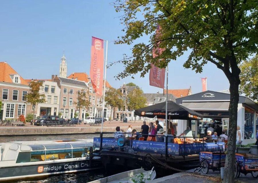Haarlem: Dutch Windmill & Spaarne River Sightseeing Cruise - The Spaarne reveals Haarlem’s working side