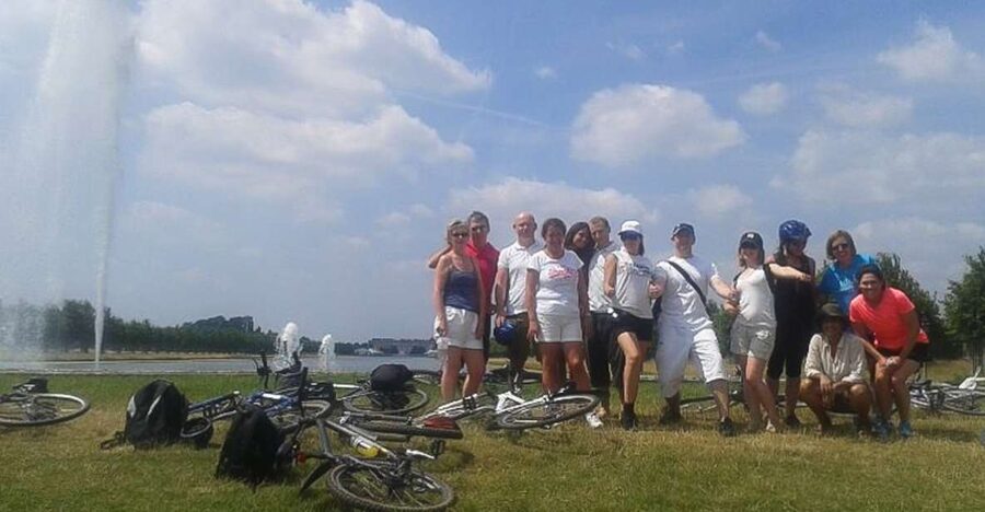 Hampton Court Palace: River Thames Bike Tour - Why this is a better way to reach Hampton Court