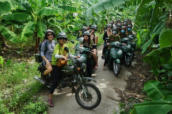 Hanoi Countryside Motorbike Tour: Red River Culture & Daily Life - Riding a Minsk through Hanoi traffic