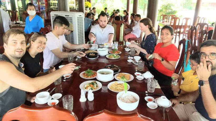 HCM: Mekong Delta Islands Boat & Tuk-Tuk Tour with Tastings - Tropical fruit and traditional southern music