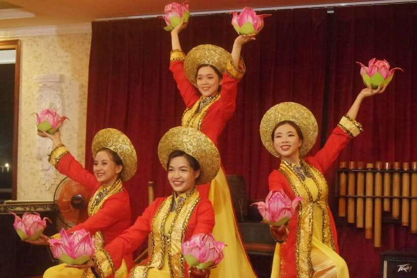 HCM: Saigon River Dinner Cruise - Key points to know before booking