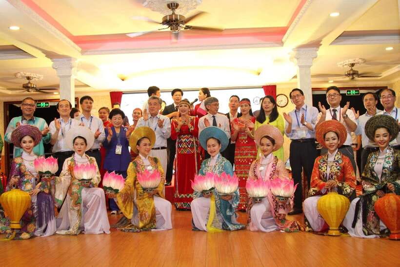 HCM: Saigon River Dinner Cruise - Things I would confirm before paying