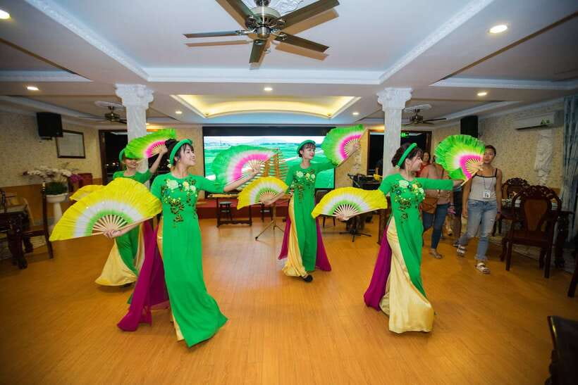 HCM: Saigon River Dinner Cruise - Why the Saigon River is worth seeing at night