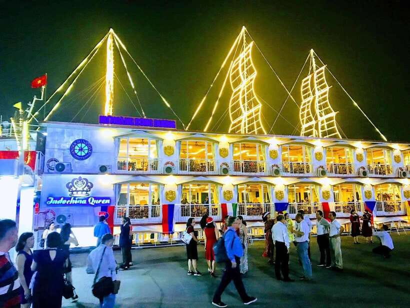 HCM: Saigon River Dinner Cruise - What you see from the river