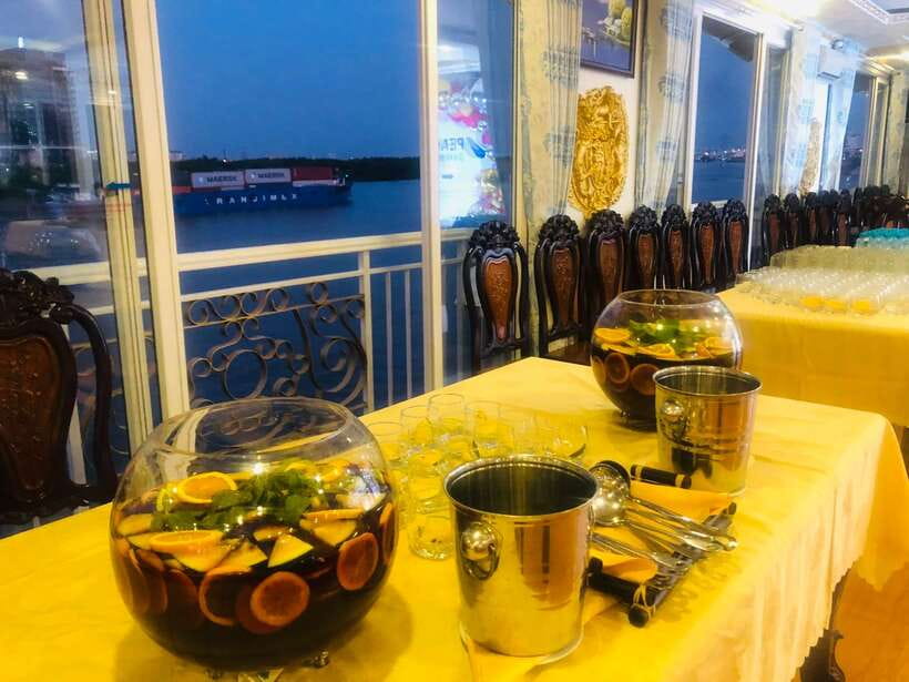 HCM: Saigon River Dinner Cruise - Who will enjoy this cruise most?