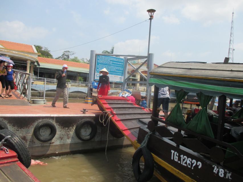 HCMC: Cai Rang Floating Market & Mekong Delta Private Tour - Lunch and the practical value of a private guide