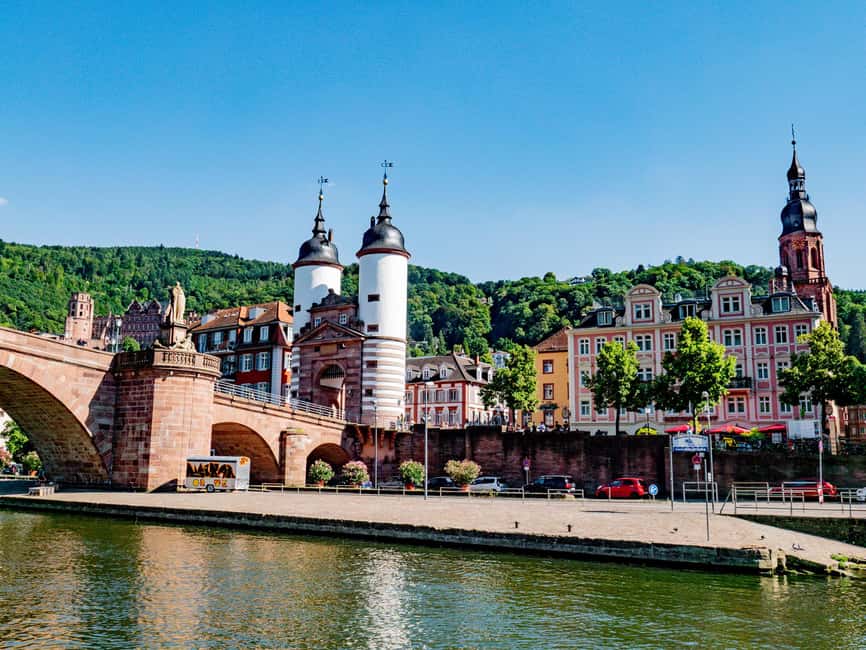 Heidelberg: Neckar River Sightseeing Boat Tour with Drink - The 50-minute route, from pier to river bend