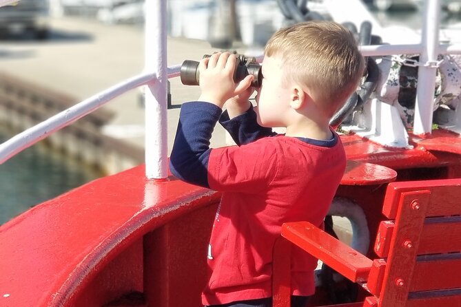 Historical and Architectural Chicago Fireboat River & Lake Cruise - Passing through the locks between river and lake