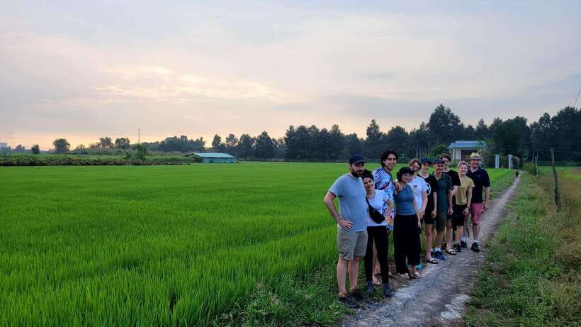 Ho Chi Minh City: 2-Day Bike & Kayak Mekong Delta Tour - Kayaking, rice planting, and catching fish