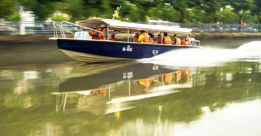 Ho Chi Minh City: Mekong Delta Full-Day Speedboat Tour - Why the speedboat makes this an easier Mekong day