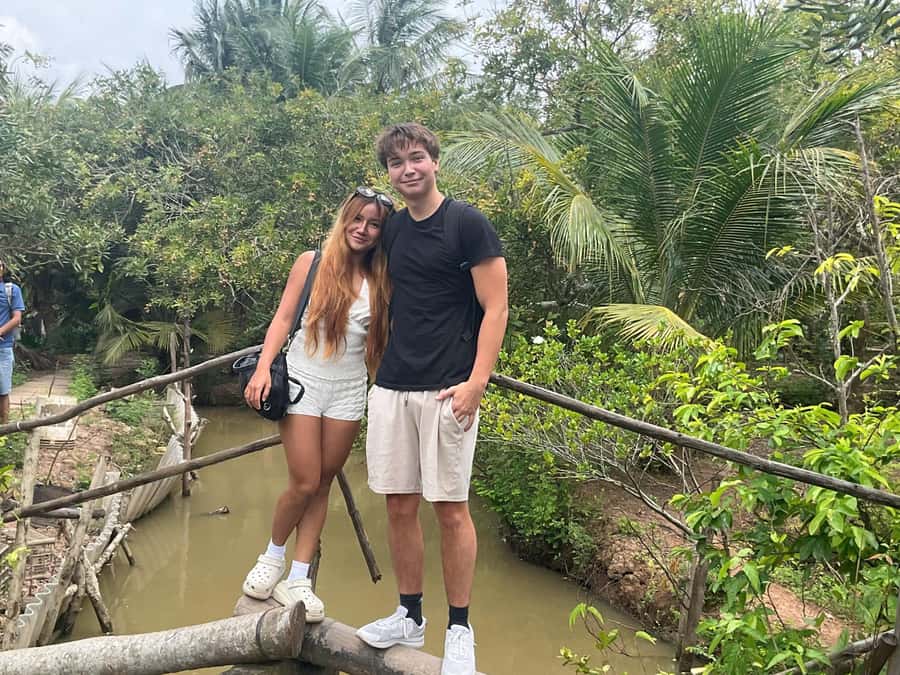 Ho Chi Minh City: Small Group Mekong Delta Day Tour - Vinh Trang Pagoda in My Tho