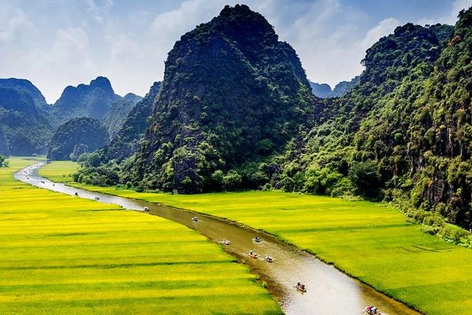 Hoa Lu Tam Coc Full-Day DELUXE Tour Including BUFFET LUNCH & River Boat Ride - Who will enjoy this day trip most