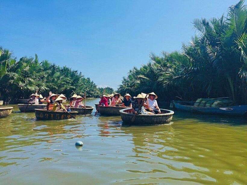 Hoi An: Basket Boat Tour by River Boat and Lantern Release - The 20-minute cruise from Hoi An