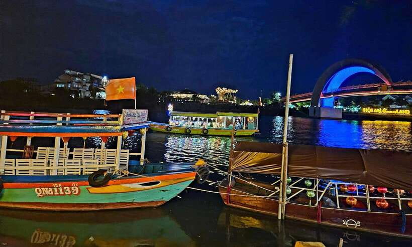 Hoi An: Basket Boat Tour by River Boat and Lantern Release - Who should book this experience?