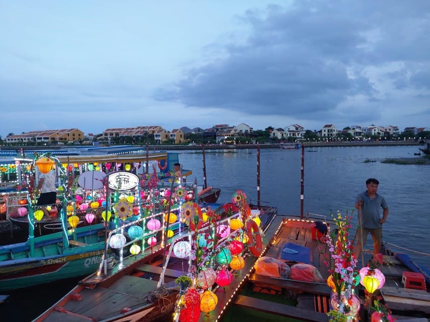 Hoi An Boat Lantern With Release Flower Hoai River At Night - Key points to know before booking